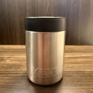 Yeti Stainless Steel Can Cooler with Black Lid